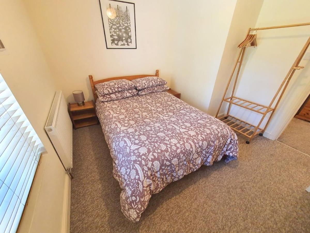 Bassett Flat With 2 Bedrooms And Superfast Wi-Fi Sittingbourne Exterior photo